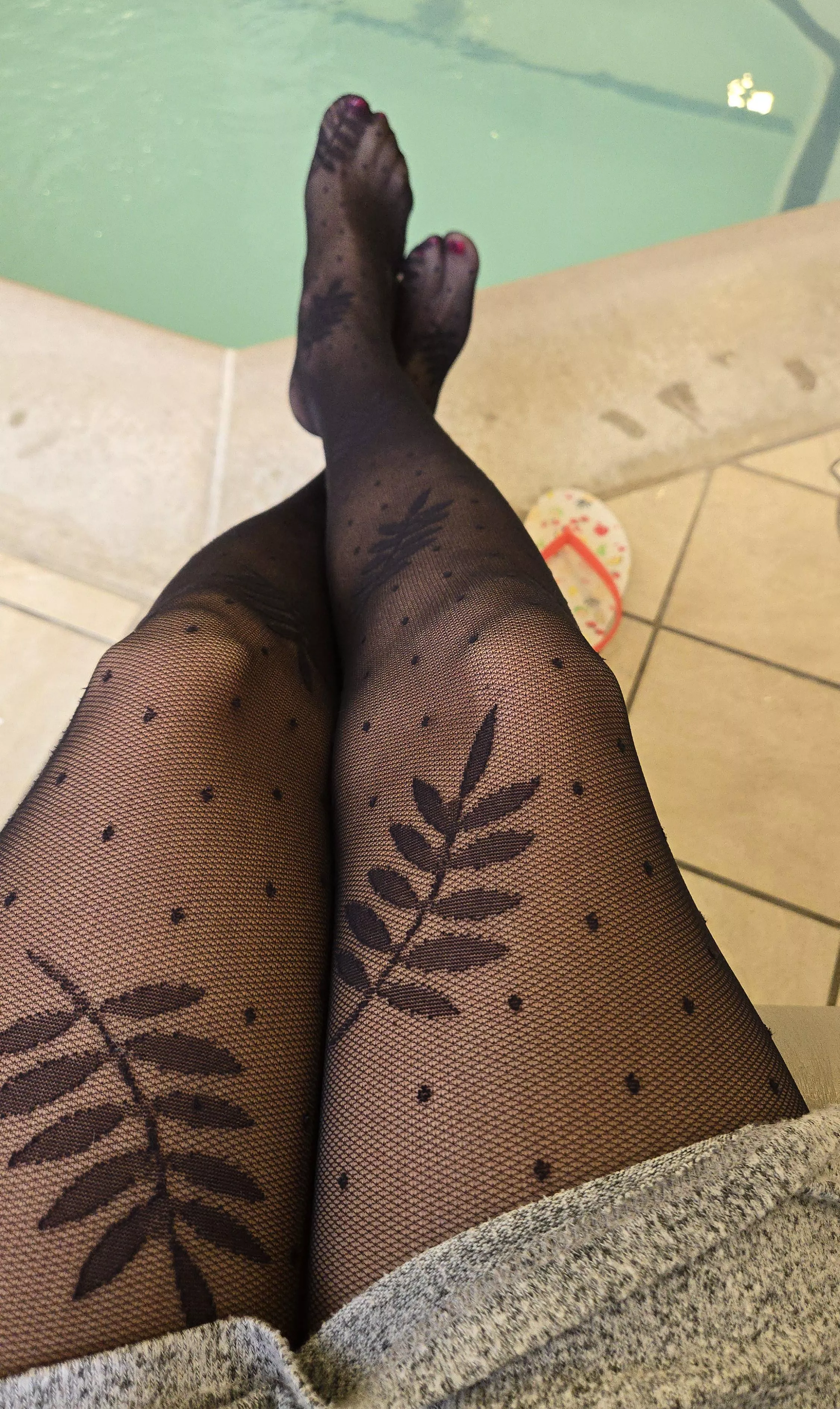 Pantyhose pool party, yes or no