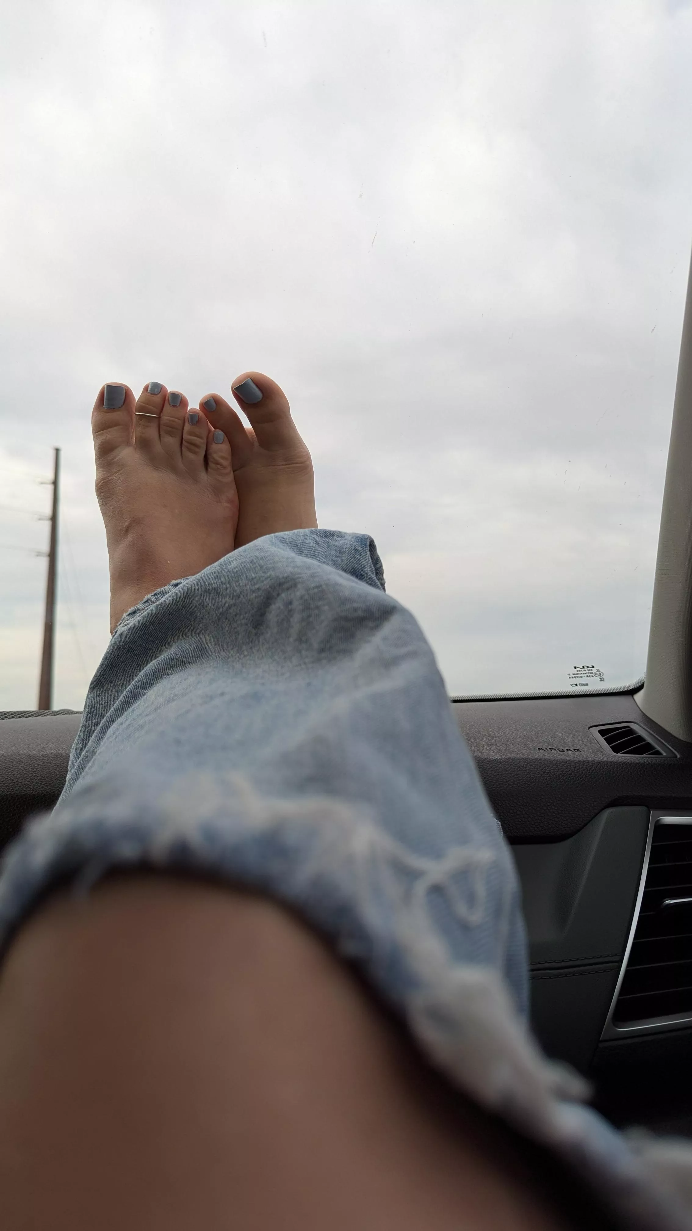Passenger princess with my feet on the dash. Would you let me put my feet on your dash?