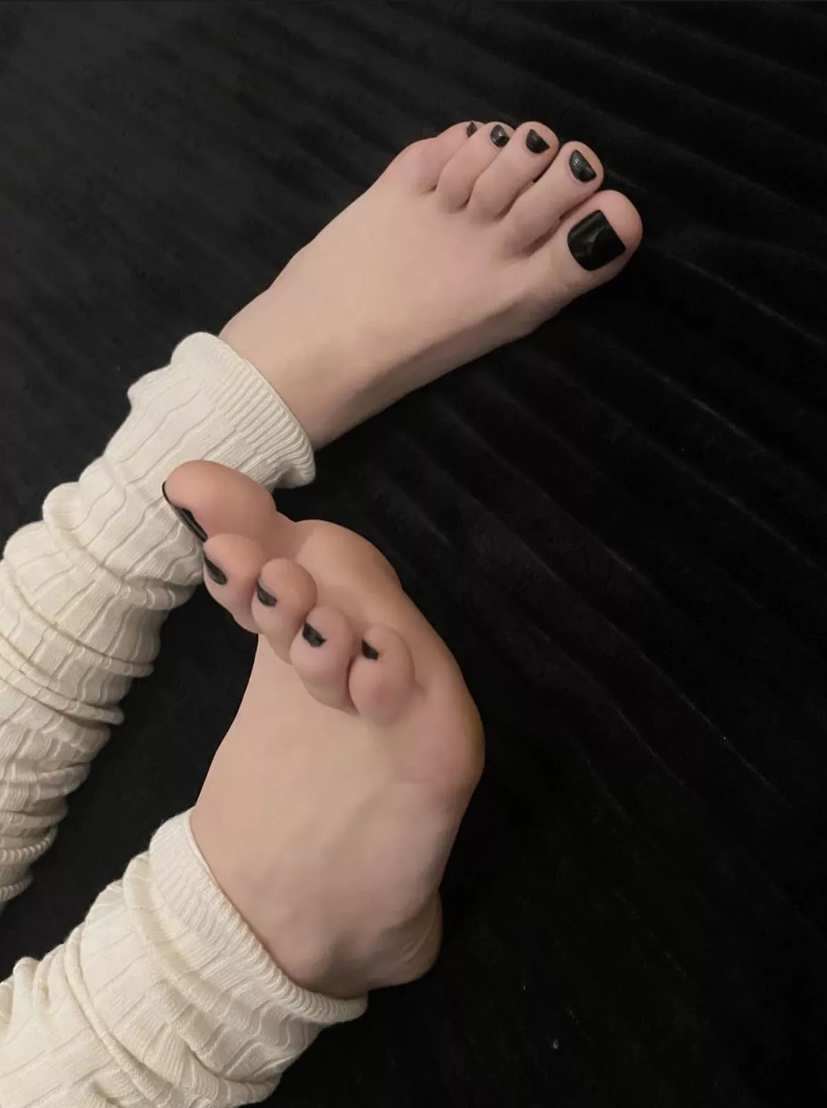 pay to worship my feet loser 