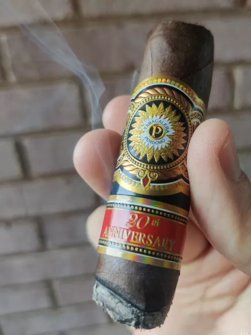 Perdomo 20th Anniversary Maduro