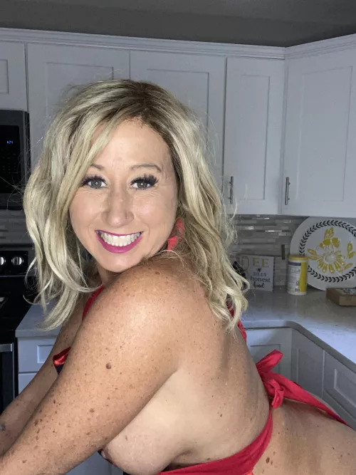 Remove this apron to see more freckles. 