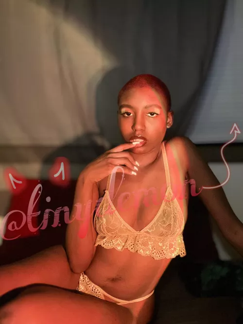 [selling] [GFE] [rate] fin[dom] [rate] [pic] [vid] dm me for my full menu 😘