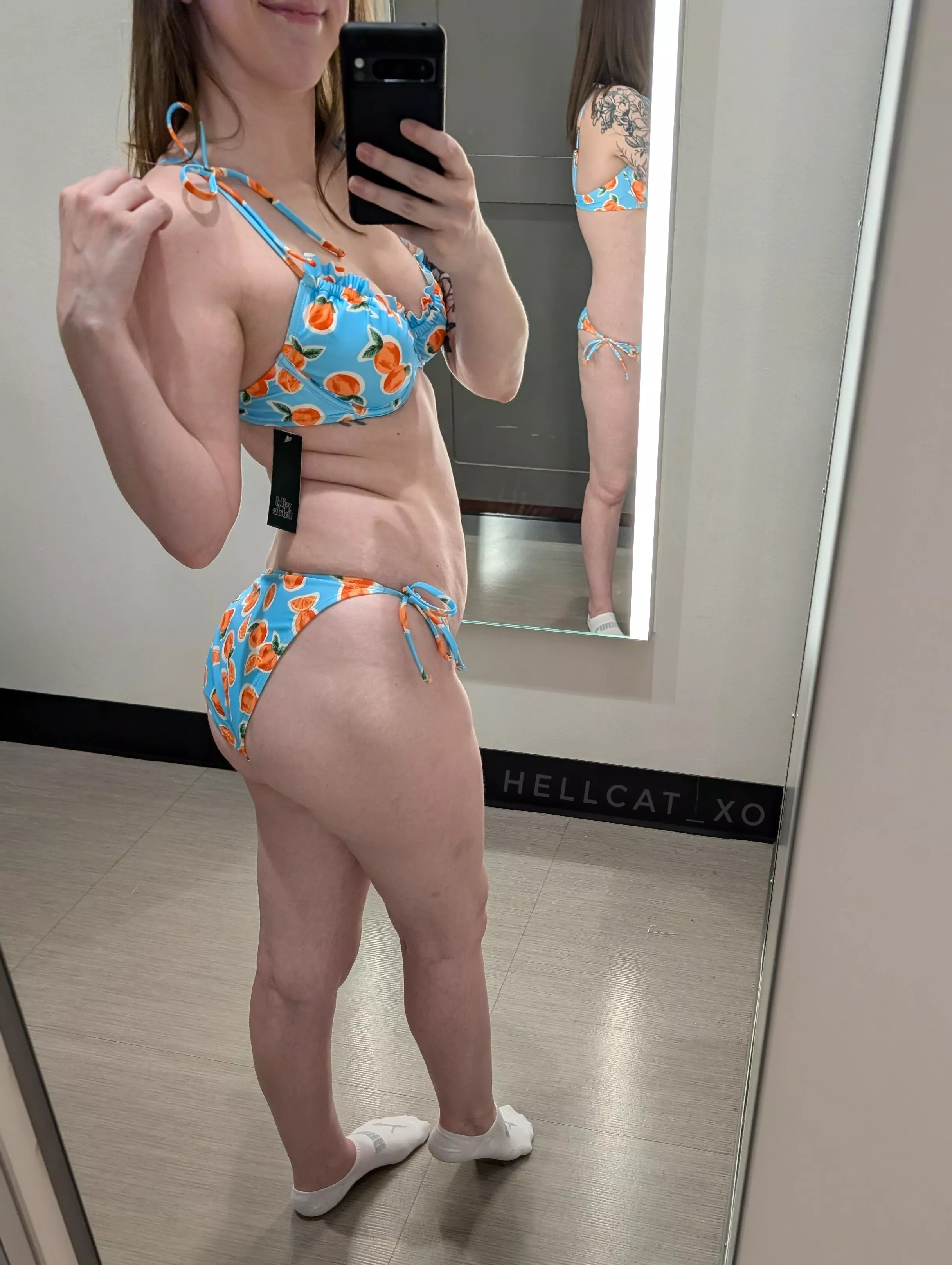 settle the debate, oranges or peaches