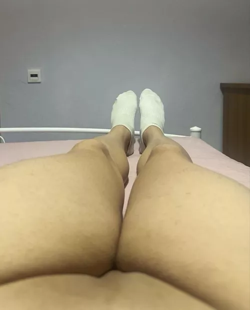 Should that virgin boi go flat? 21 yo