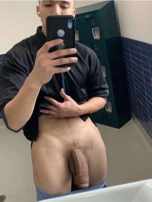 Size queens out there? 