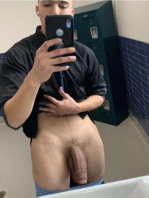 Size queens out there? 