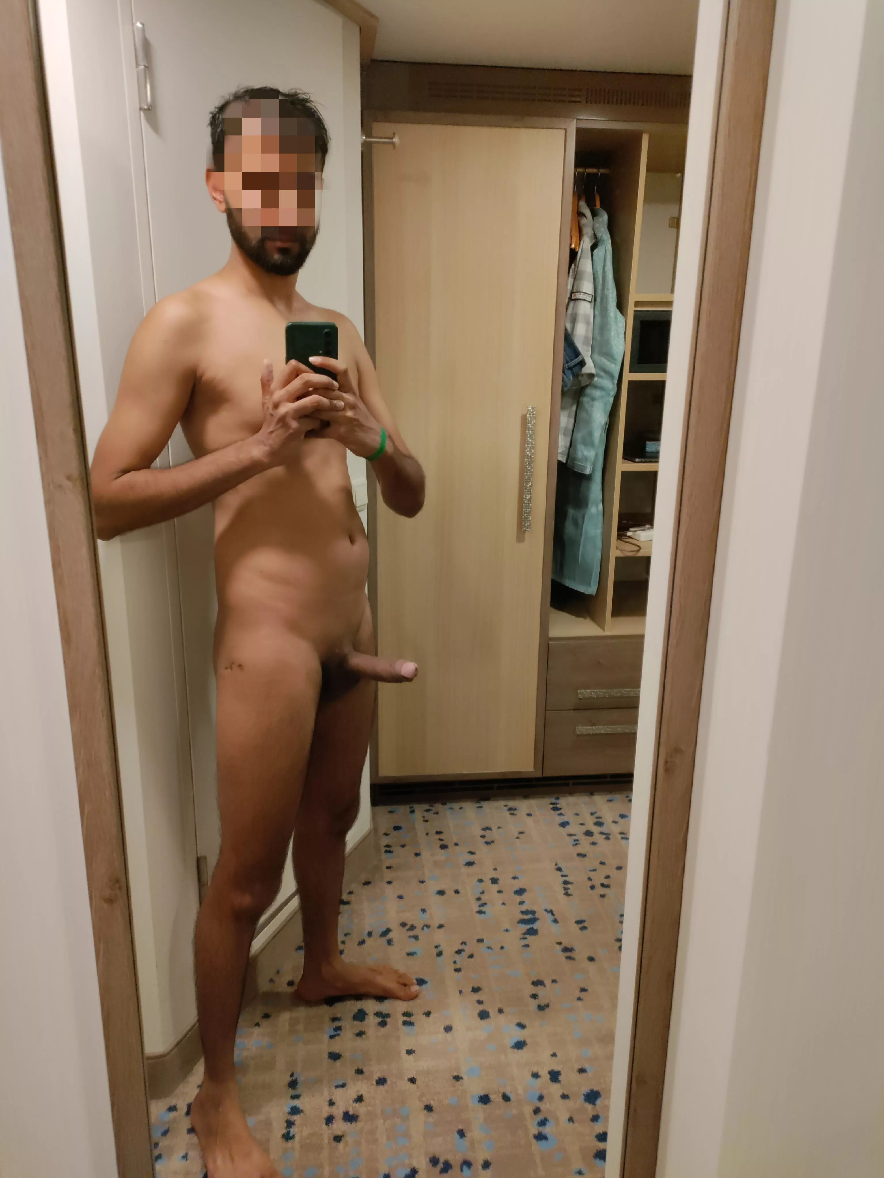 Starving and ready to eat you up. 28 Location Bhopal/Indore