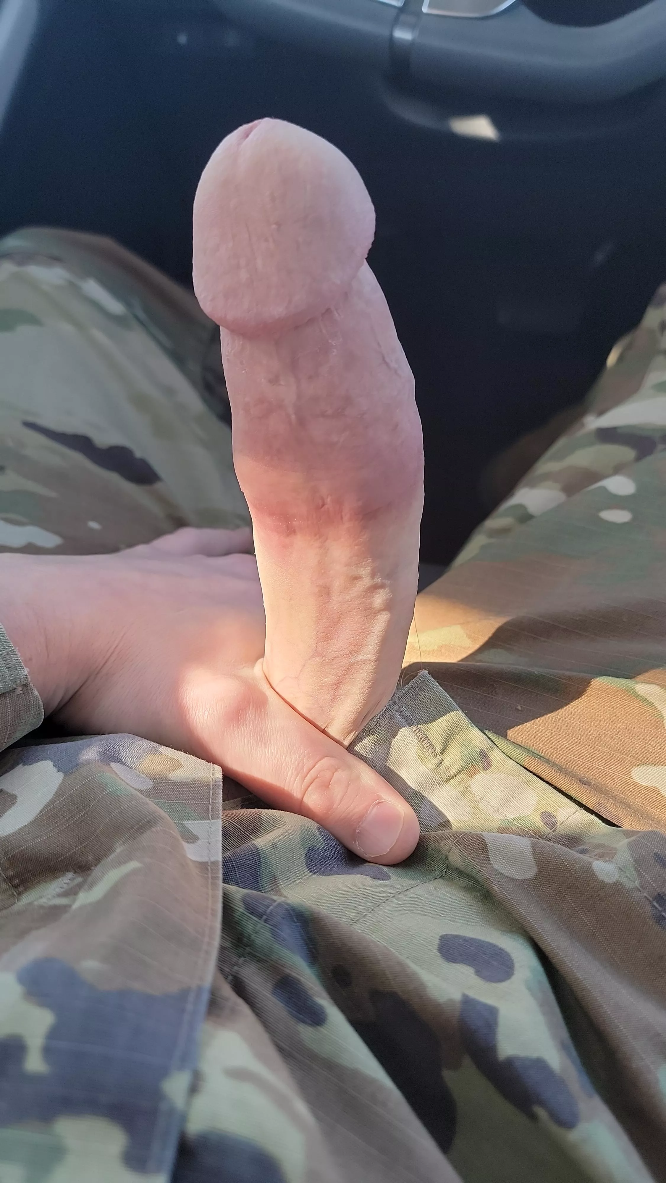 There's something exciting about other SMs and vets seeing me exposed. 😈