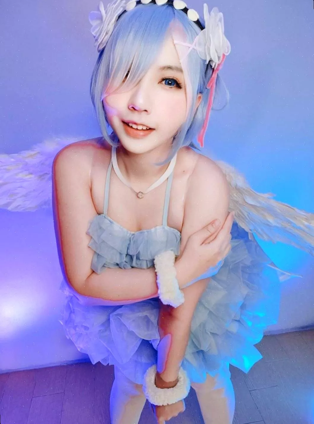 tight dress to show my curves