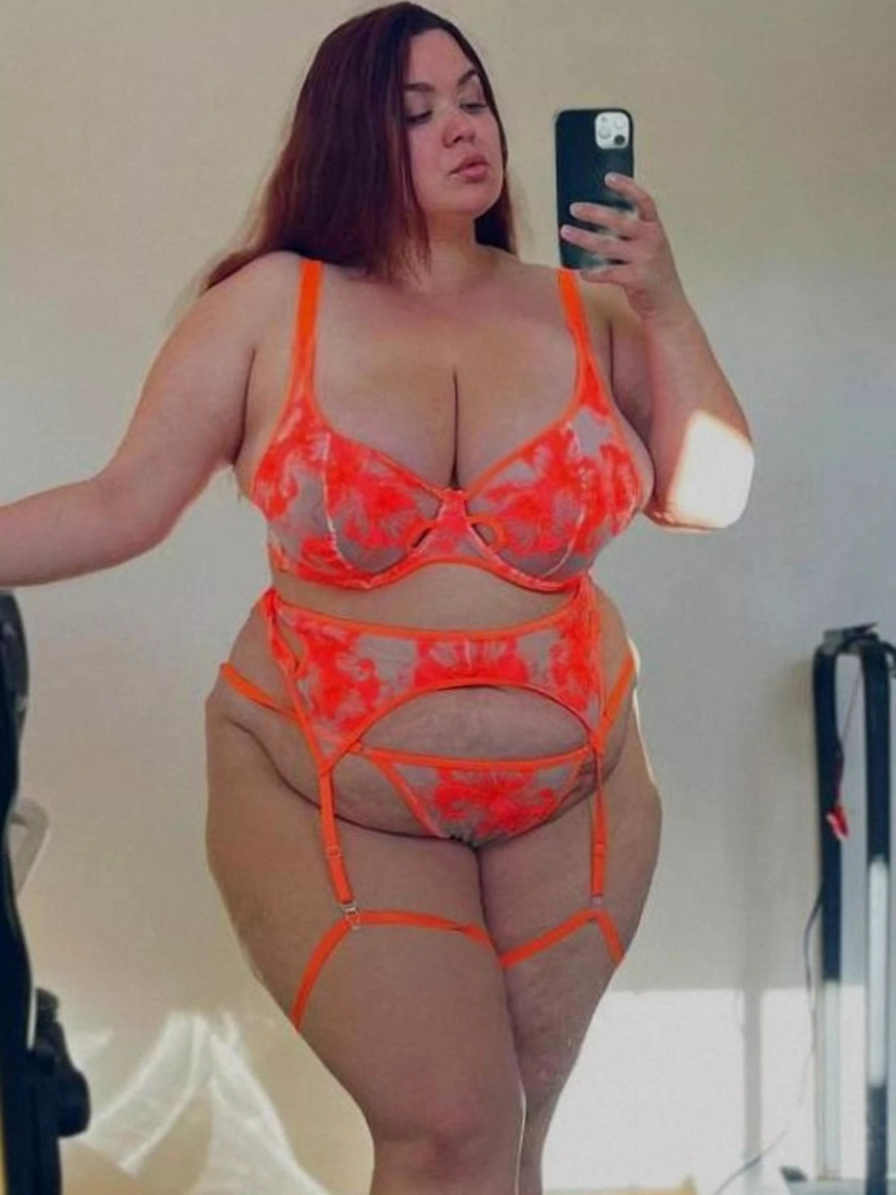 Upvote to see the difference: Bra On vs Off  sn@p:   fayegpwq