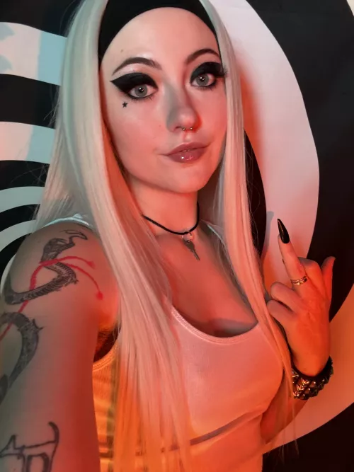 ur so weak this is all it takes to trigger a relapse