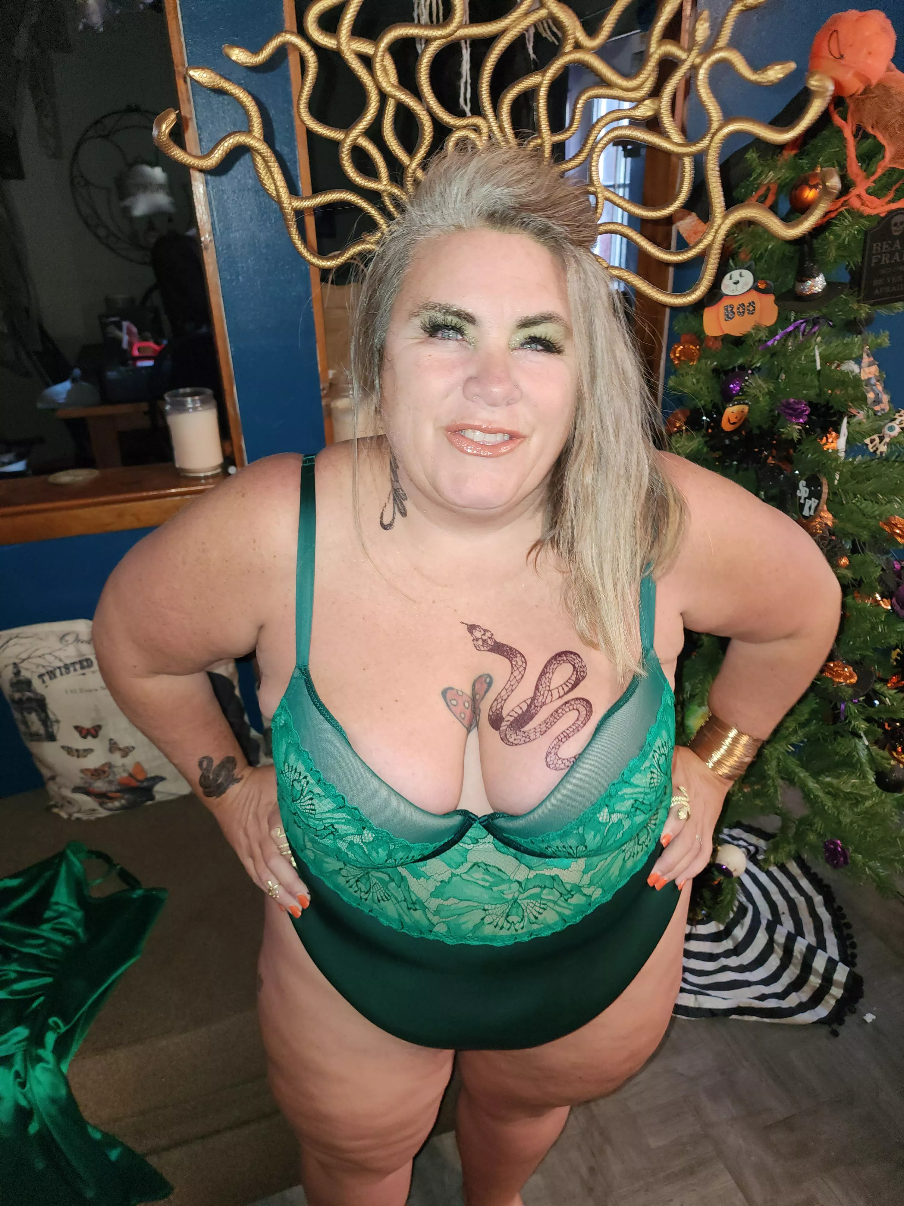 Venomous beauty, lethal grace.