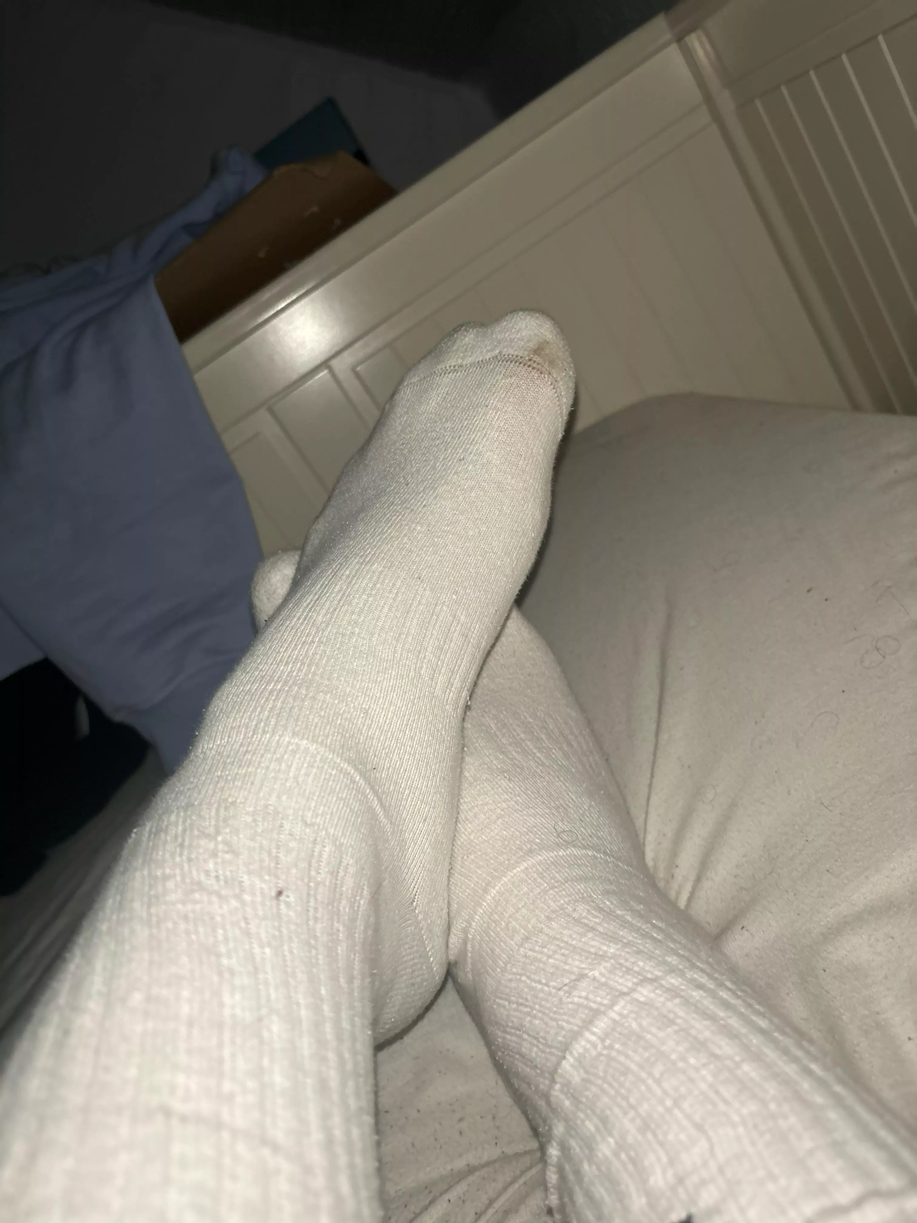 Wanna cum on my Feet?