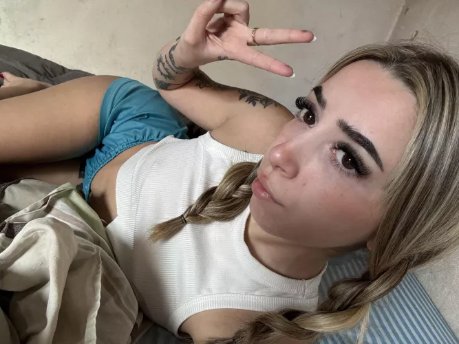 wanna fuck a 18yo woman like me