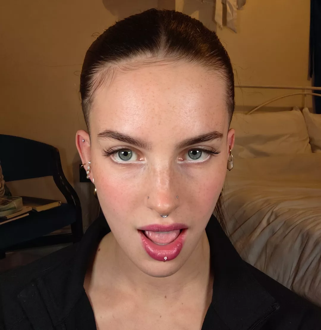 What do you think has made my jaw drop today? Wrong answers only 🍒