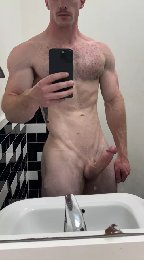 What would you rate my sweaty gym cock? 