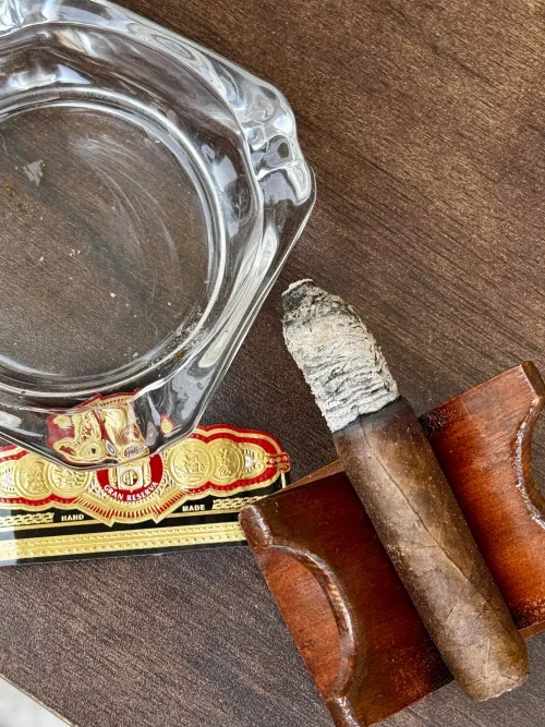 Workday break - Arturo Fuente Short Story. The sweetness on the wrapper is quite amazing!