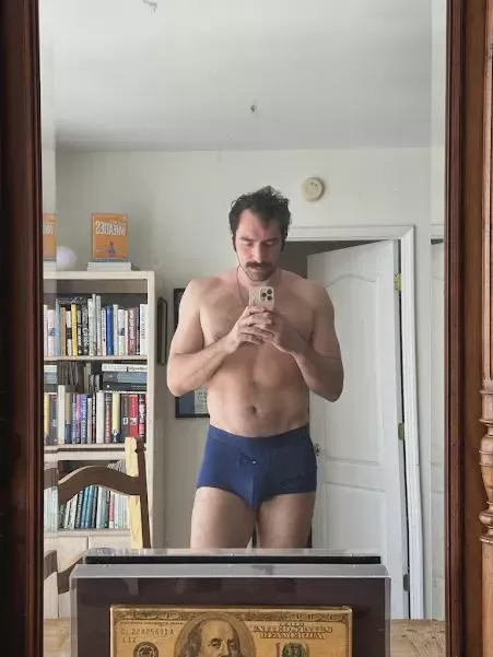 Would you get weak when showing off in person?