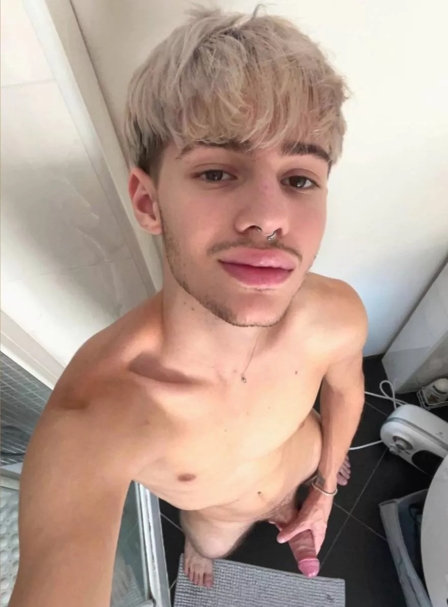 Would you suck me dry? 👀