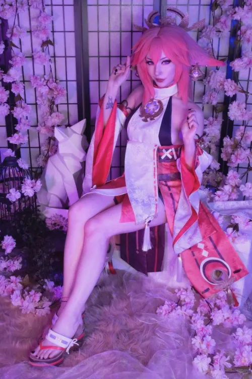 Yae Miko cosplay by (Shiroktsne) 