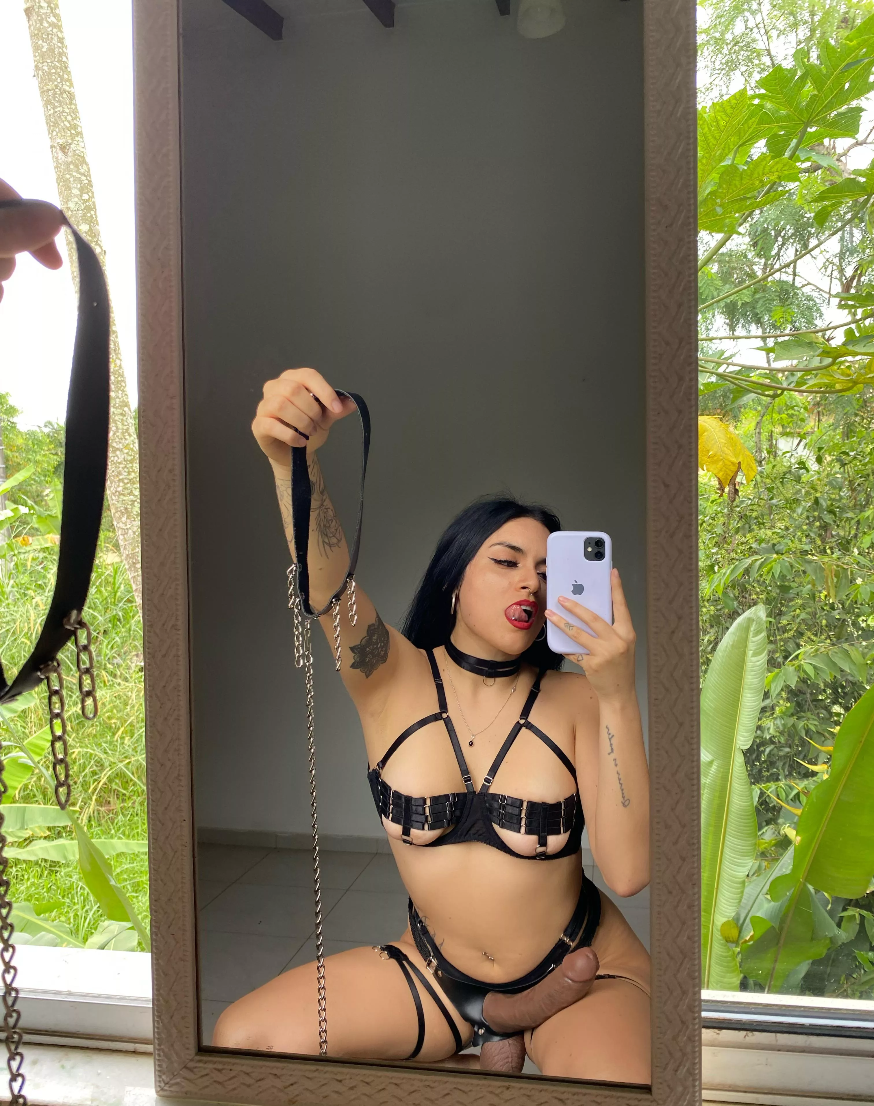 You’ll never believe how much your hole can stretch 