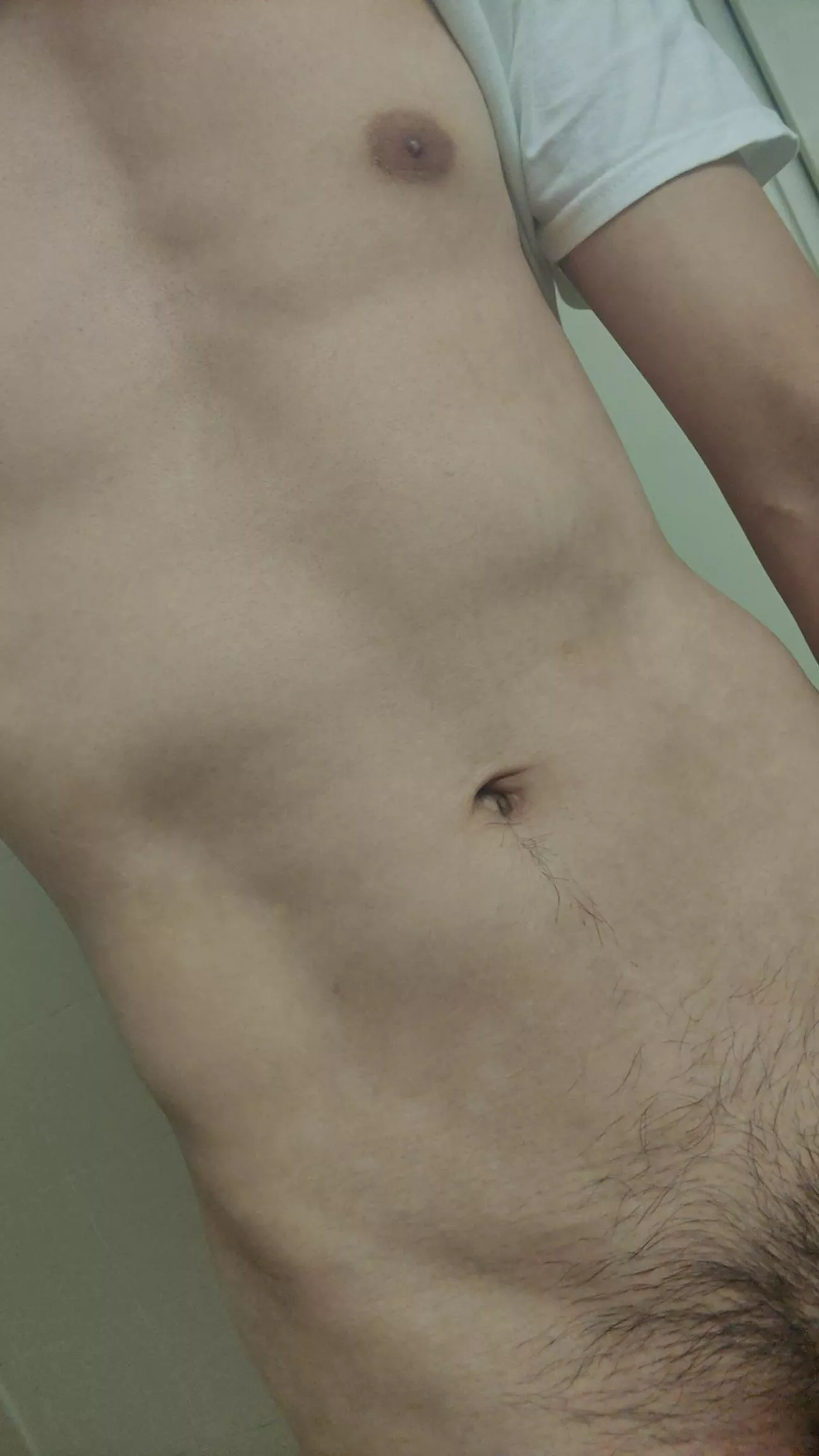 19 bottom horny af, add me if you're jacked with abs 🥵🥵 send abs and bicep on add ;)) @alvin_hc