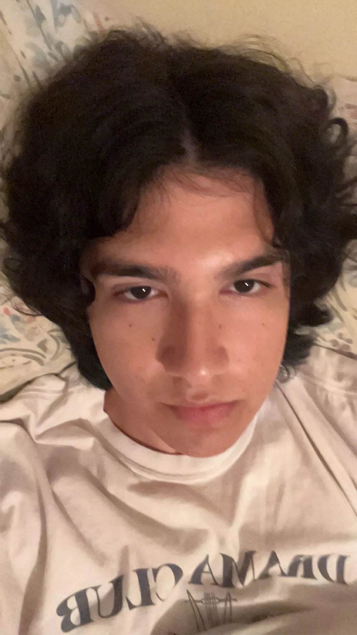 [19] Looking for a boyfriend