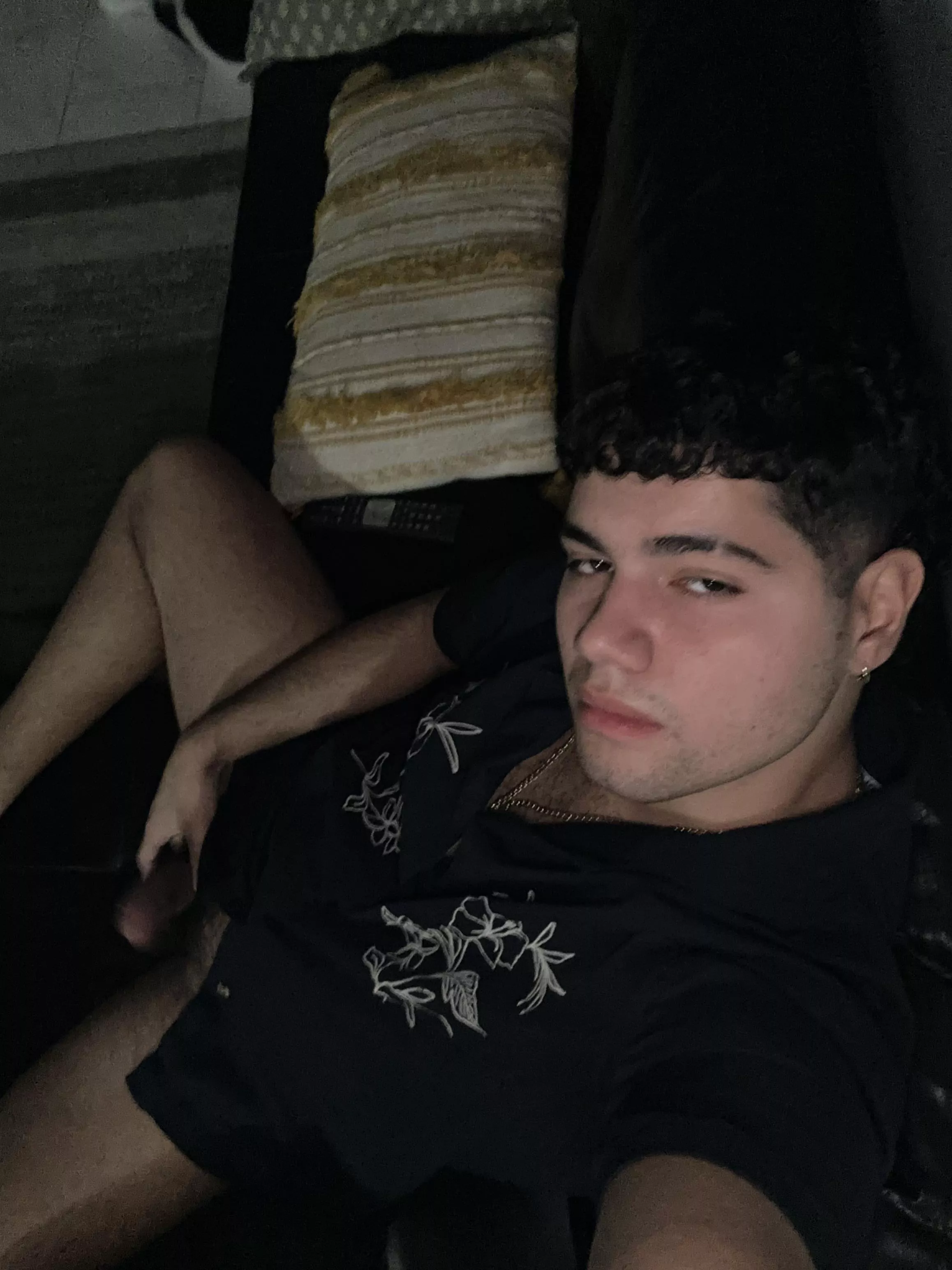 21 Gonna edge all day, come join bros. HMU let’s get freaky. 