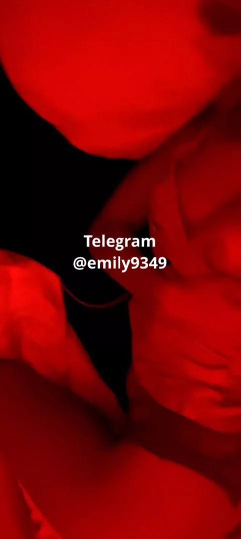 21[F4M] S'ending nudes to e'veryone who like this just because i'm horny💦