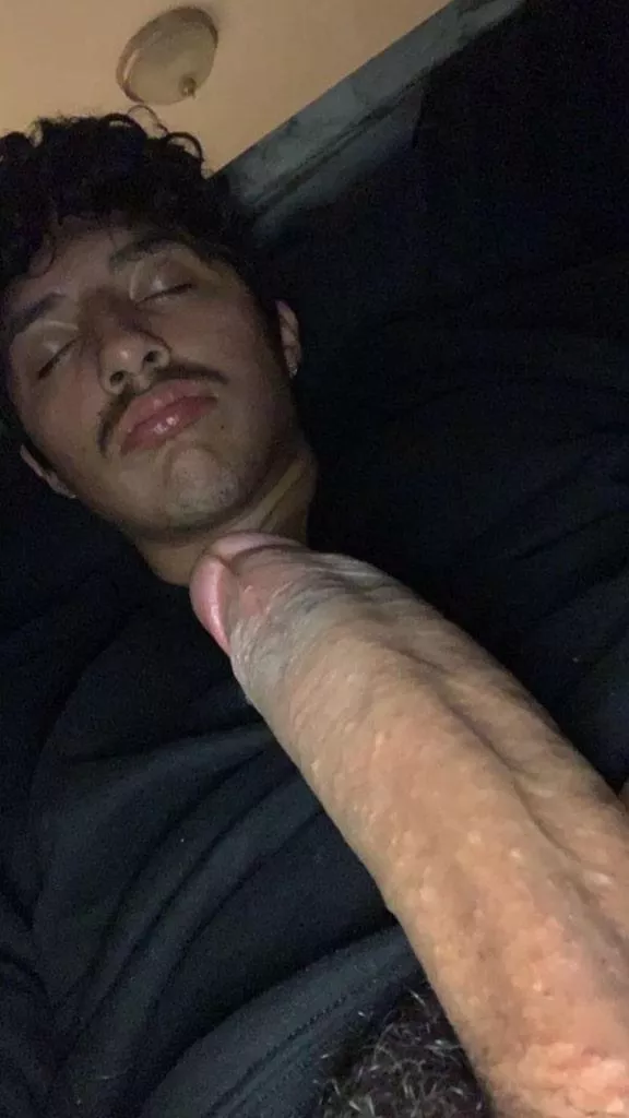 21M looking for head hmuu- location lompoc