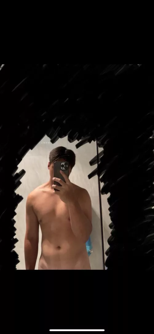 22 looking for first fuck and creampie