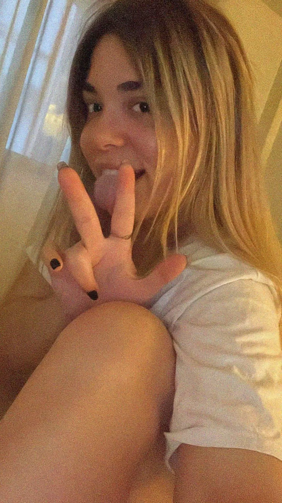 22F4M  just here to say a quick hello...