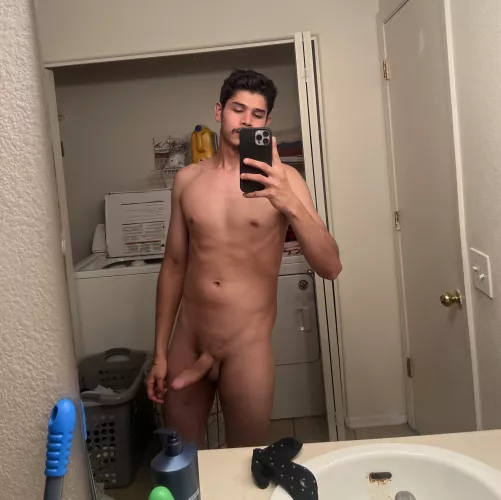 24 M 8 inches 4 Female 