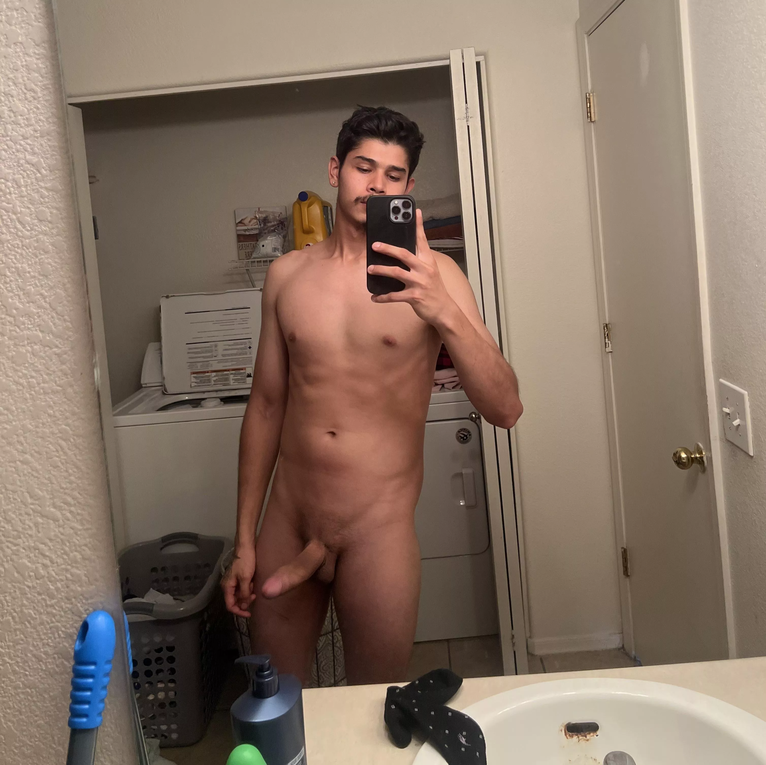 24 M 8 inches 4 Female 