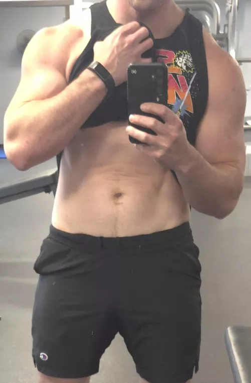[33] single dad... felt swol.. might delete...