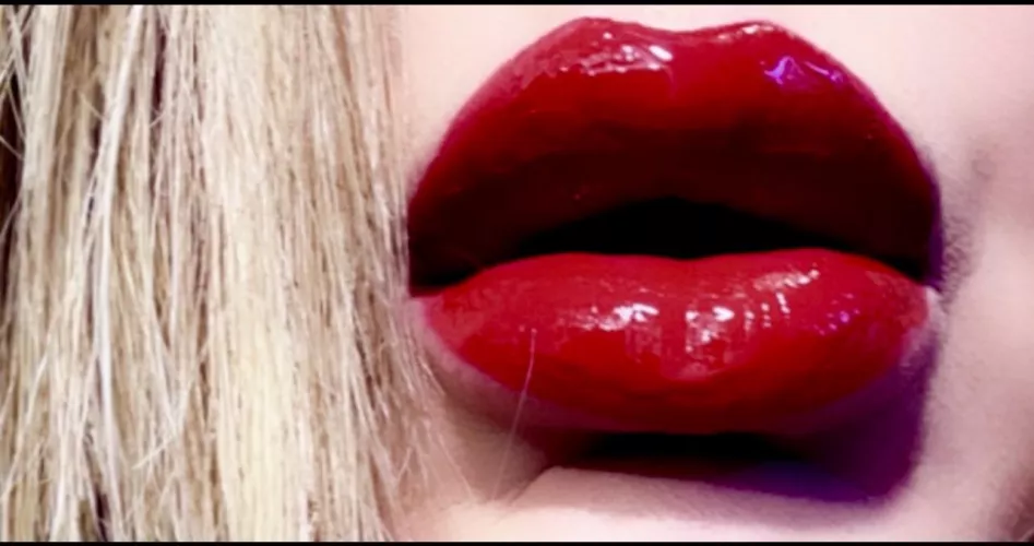 34 [T4M] #Andersonville - Pretty and passable girl seeks hot guy to service orally…