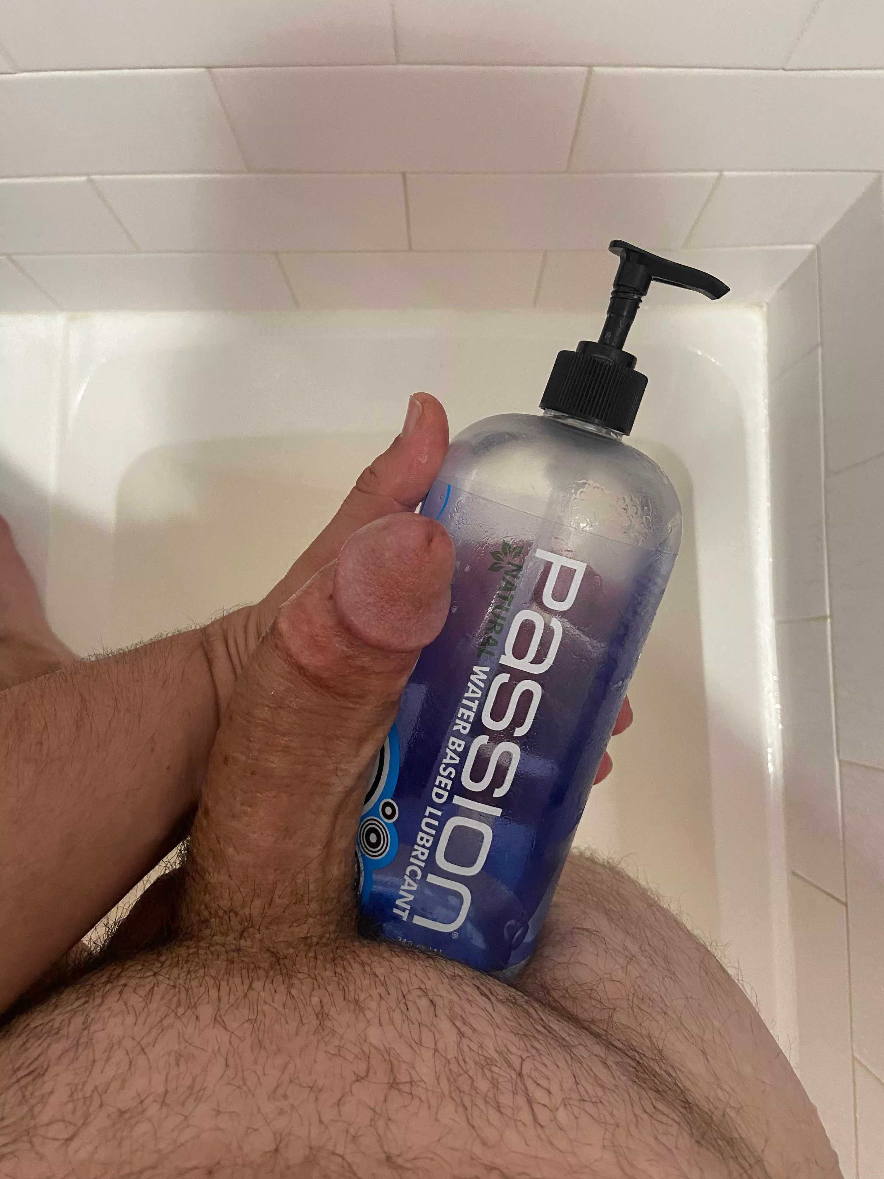 35m Bull looking to join a couple/ hotwife near Naperville 