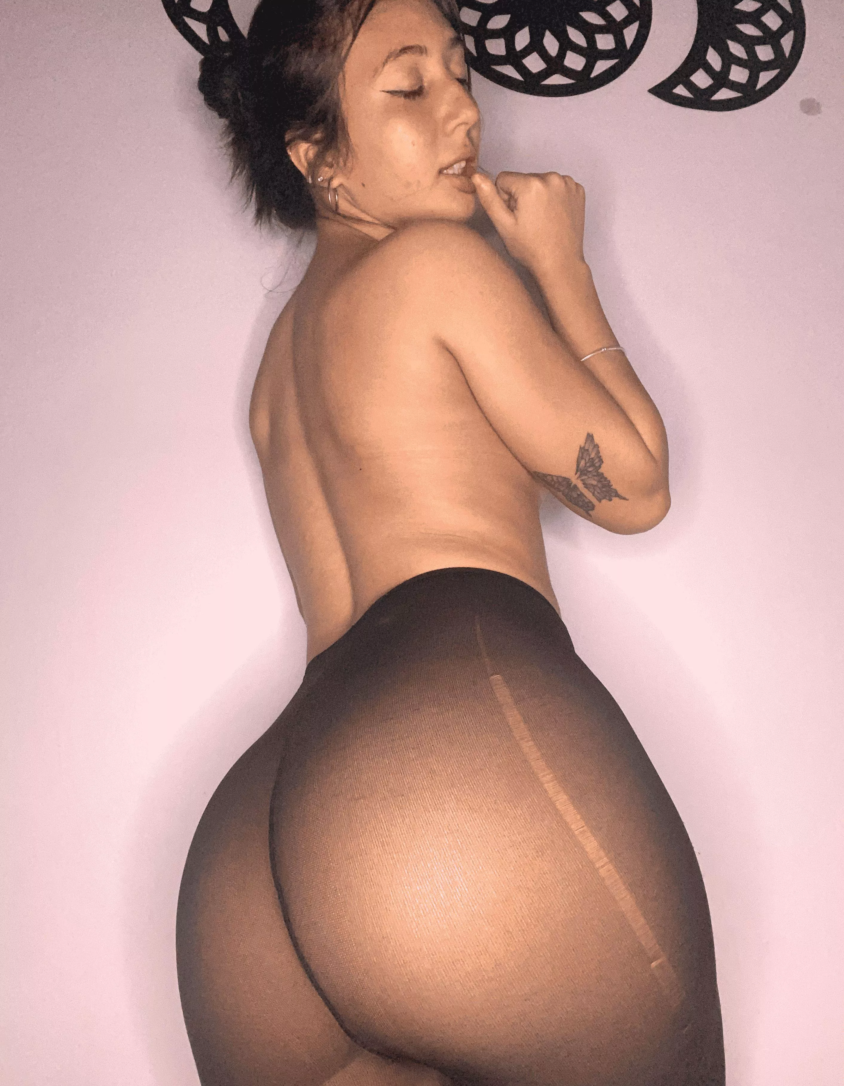 A simple ‘yes’ and your inbox will be glowing with surprises! (24hrs)
