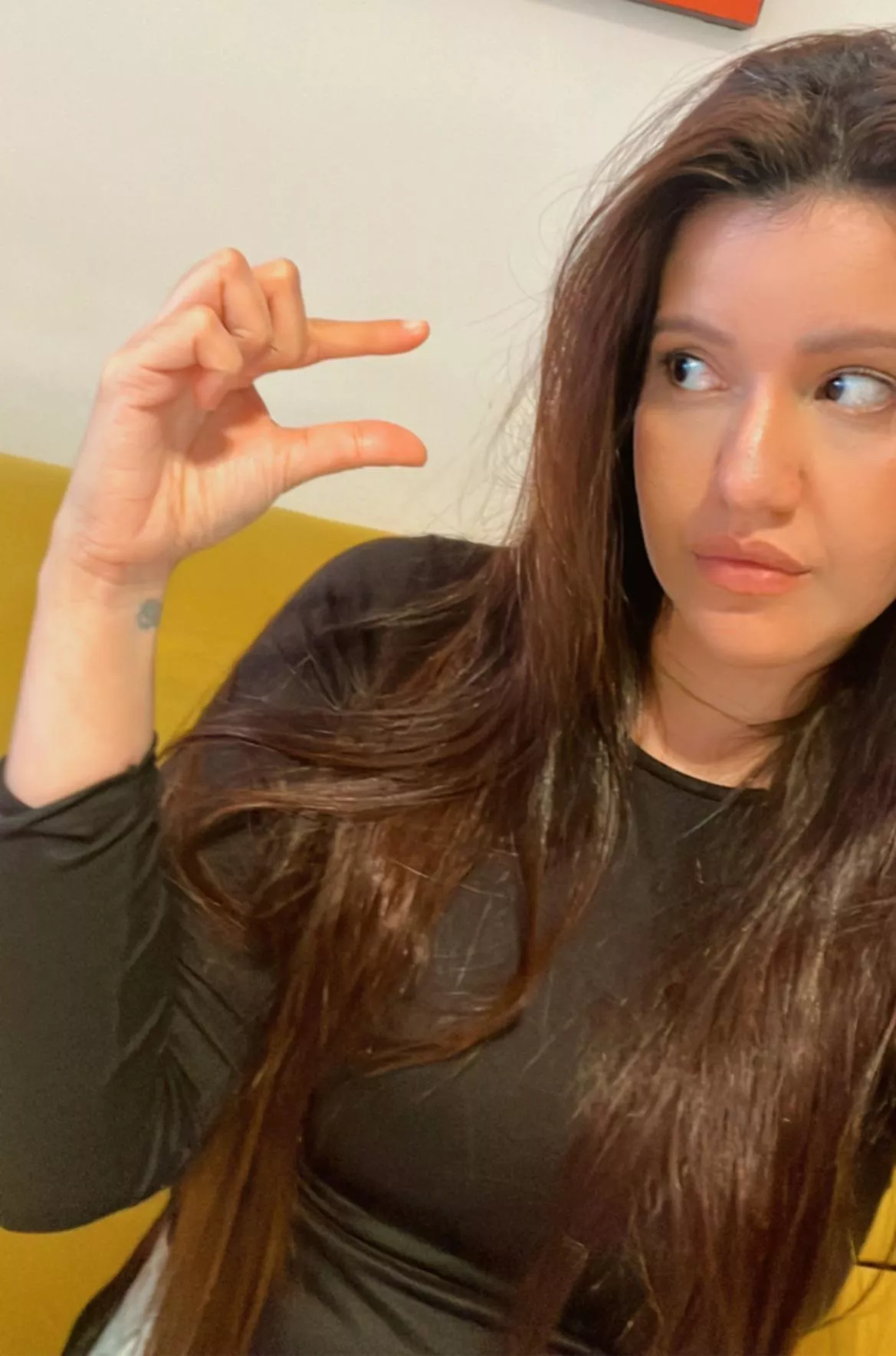 All I wanna see is you on your hands and knees begging me to destroy you 