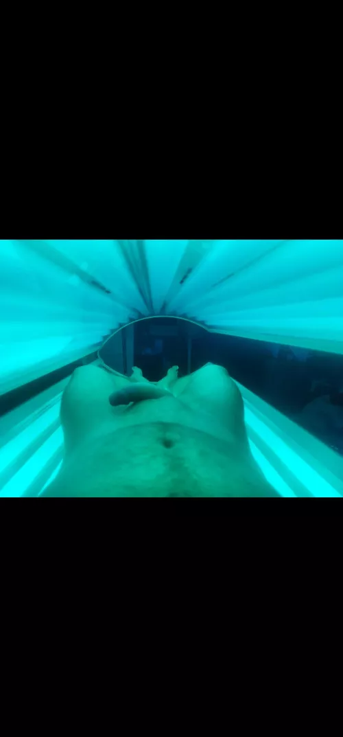 Always stretches out during tanning 