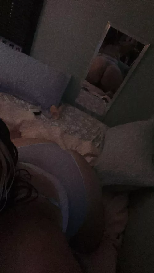 Ask me for my menuuuu. Follow me on chaturbate. Link in bio. 