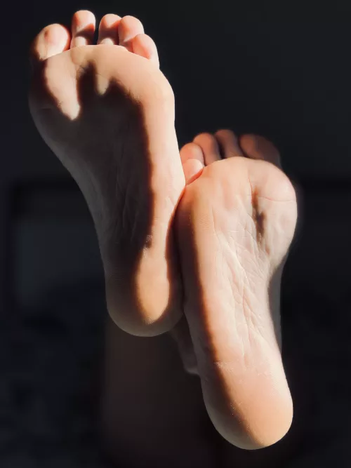 Bad wife with good soles 