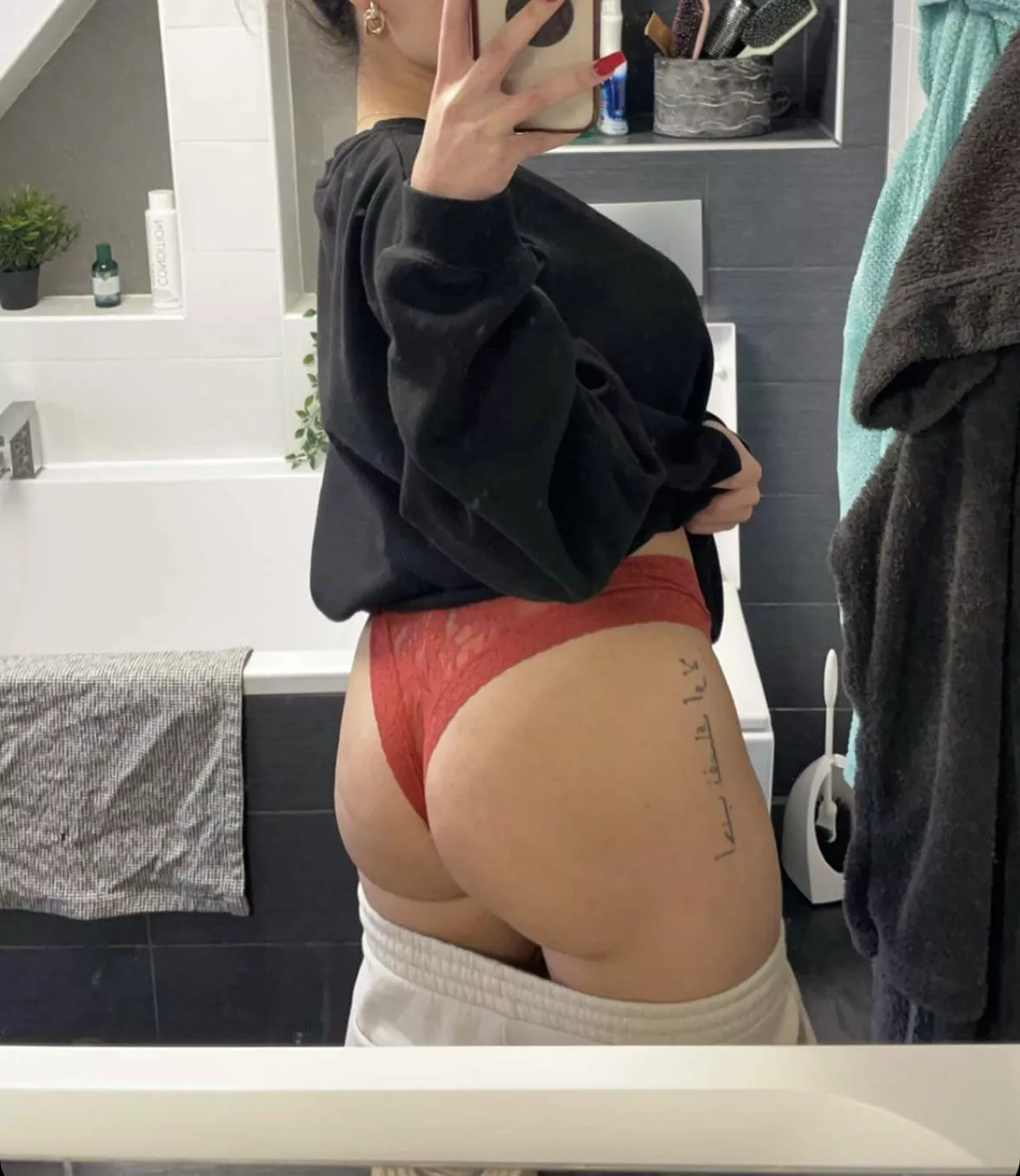 Be honest: is my ass big enough?
