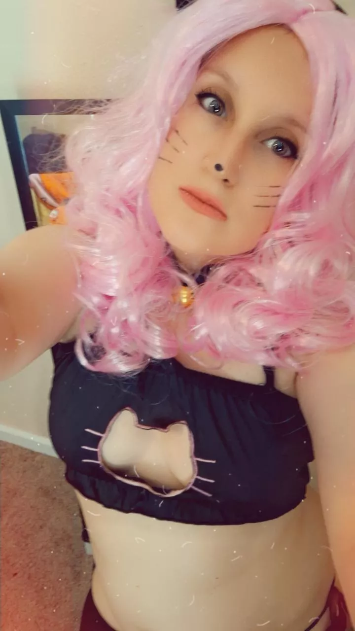 Black Cat mama energy. Come be my baby. 