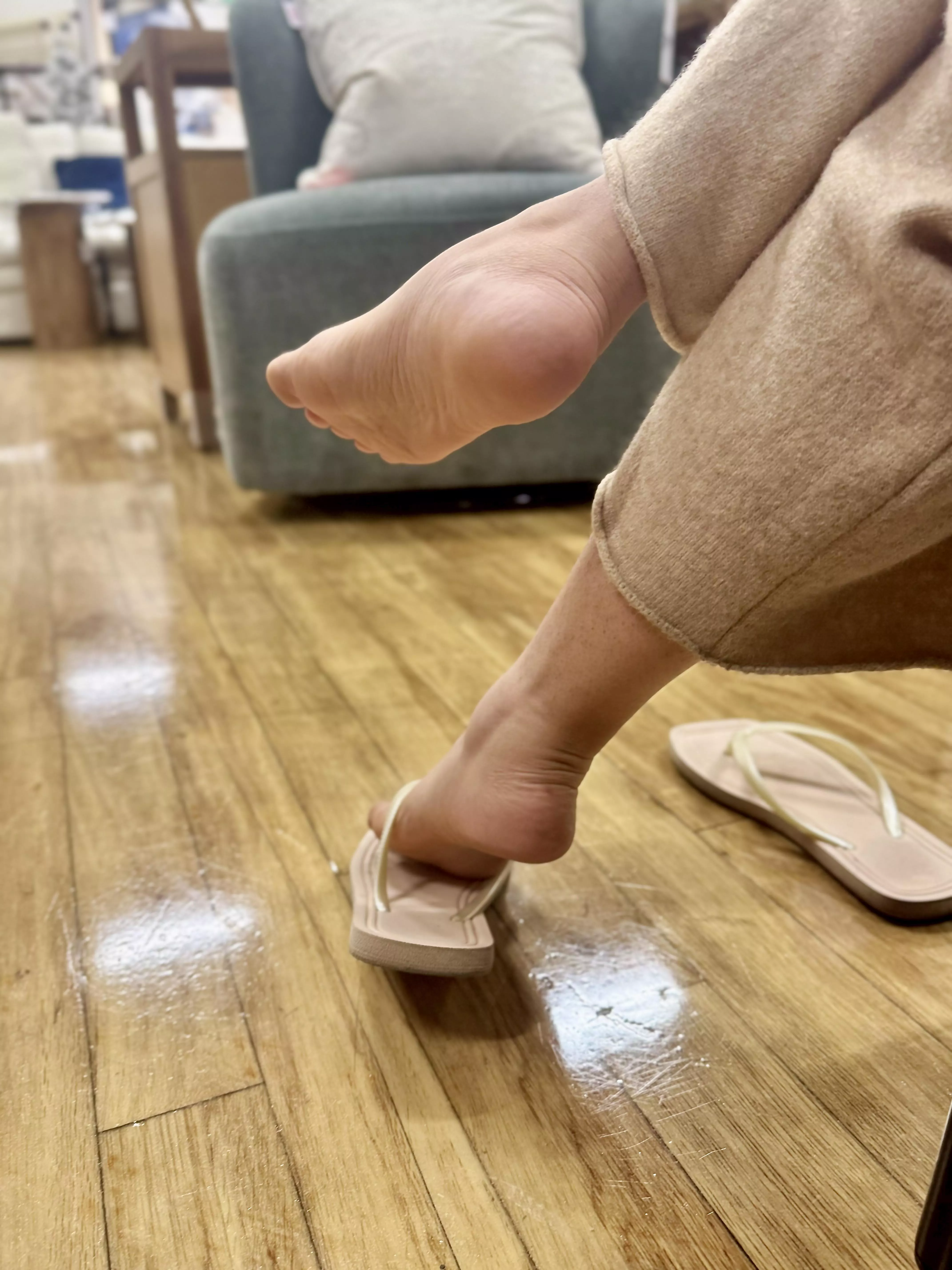 Bow down and sniff right here