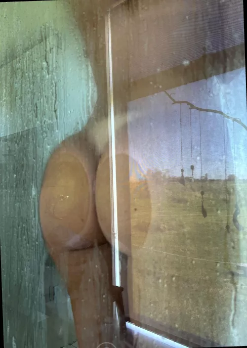 Can you dominate me until I’m begging for more under you?!🩷💙