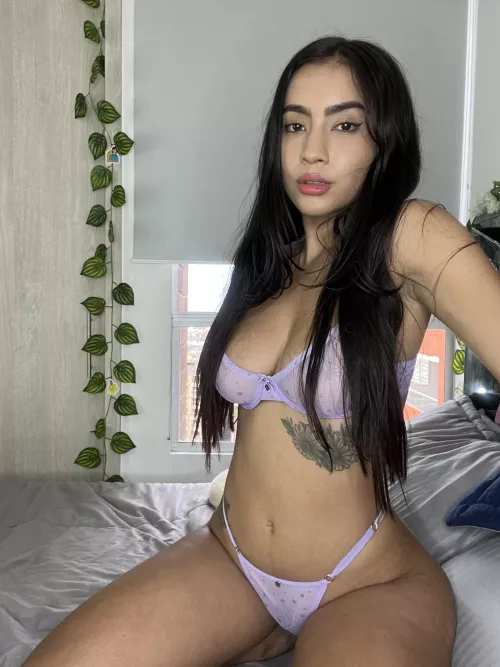 Can you play with a hot wife like me?