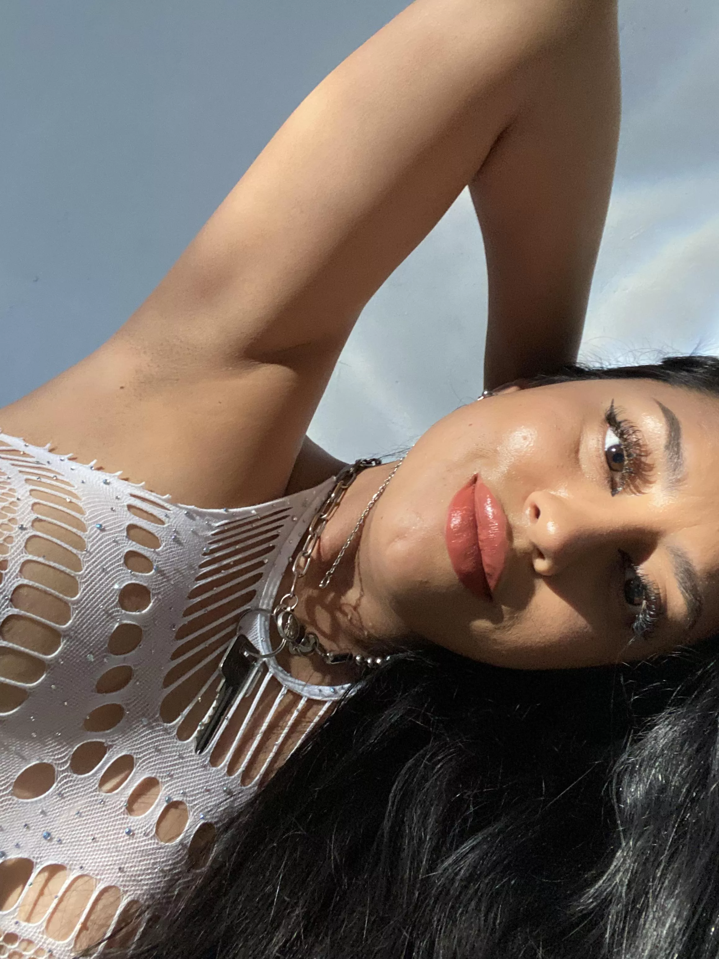 Come closer beta, mommy will make you eat cum from her armpits