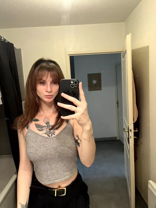 Comme un petit ange mais va te surprendre.