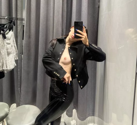 decided to have some fun in the locker room